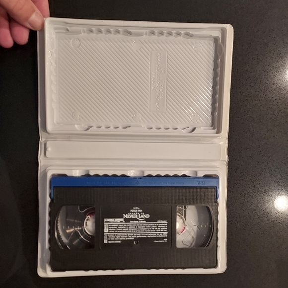 Walt Disney Peter Pan Return to Never Land vhs - Picture 4 of 4